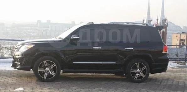 картинка Комплект обвесов Wald для Lexus LX570 магазин  StreetTuning 