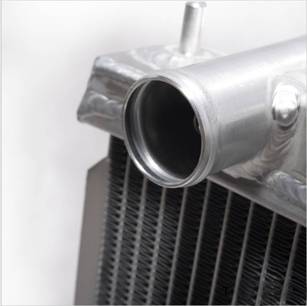 картинка Радиатор для Nissan Silvia S14 S15 240SX 200SX SR20DET 674mm*440mm*41mm магазин  StreetTuning 