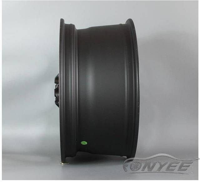 картинка Новые диски TUFF 02 R18 5X139,7 ET20 J8,5 черные матовые магазин  StreetTuning 
