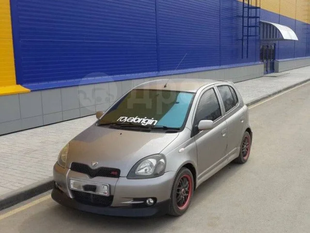картинка Накладка на передний бампер Trust для Toyota Vitz RS магазин  StreetTuning 