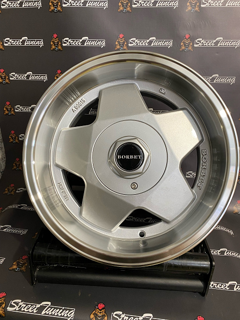 картинка Новые диски Borbet A R15 J8 ET15 4X100/4X114.3, Silver магазин  StreetTuning 