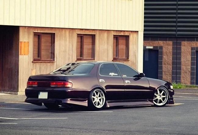 картинка Комплект накладок Vertex для Toyota Chaser 90 магазин  StreetTuning 