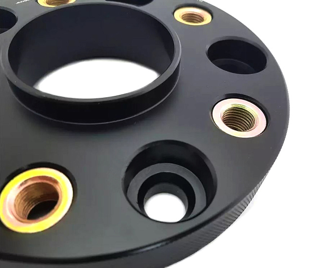картинка Проставка Starleks 20 мм 5x120 14x1.5 цо 72.6 - Black магазин  StreetTuning 