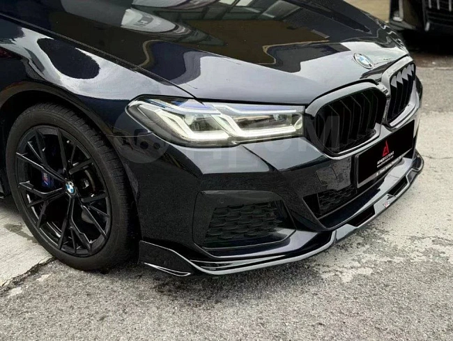 картинка Сплиттер (губа) на передний бампер для BMW G30 540i M550i 2021-ON LCI магазин  StreetTuning 