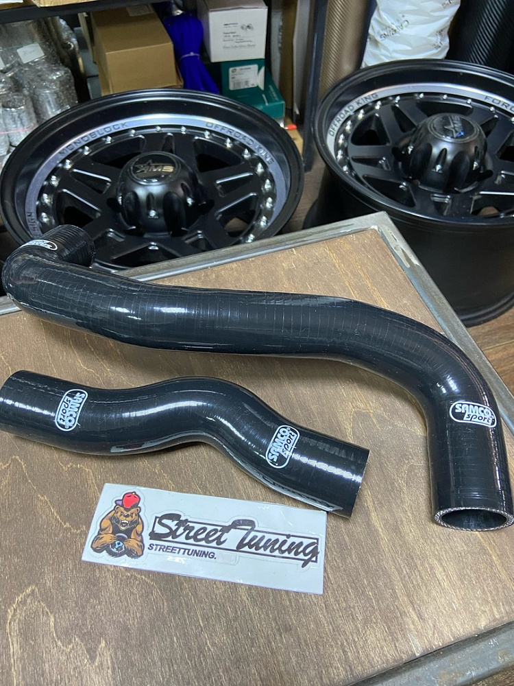 картинка Патрубки радиатора для Nissan Silvia s13/s14/s15 200 sx G35 VQ35DE черные от магазина  StreetTuning