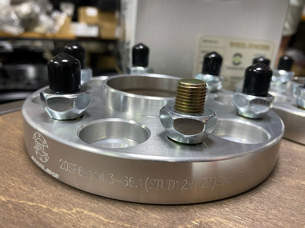 картинка Проставка Starleks 20 мм 6x114.3 12x1.25 цо 66.1 Silver от магазина  StreetTuning