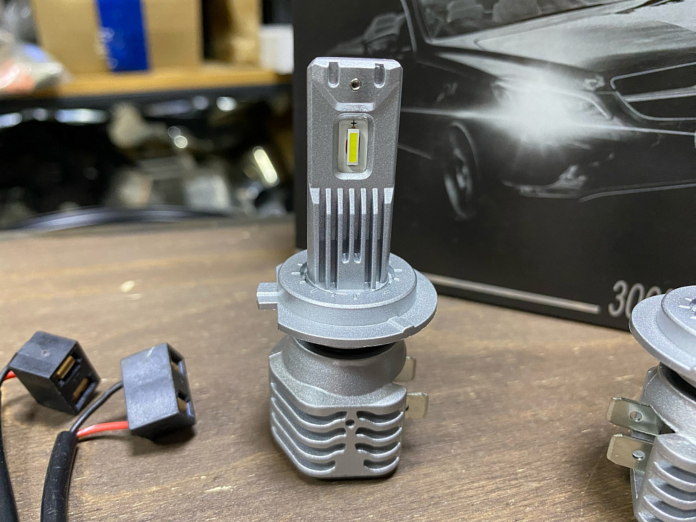 картинка Светодиодные лампы Sanvi Smart Led - H7 5500к, комплект 2 шт от магазина  StreetTuning