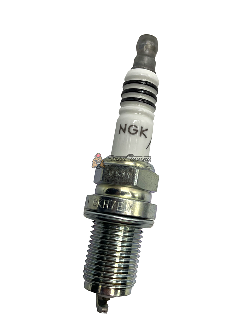картинка Свечи зажигания NGK Iridium BRK7EIX 2667 - 4 шт магазин  StreetTuning 