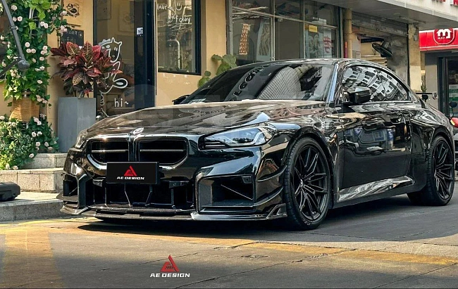 картинка Сплиттер (губа) на передний бампер для BMW M2 и M2C G8, карбон глянец магазин  StreetTuning 