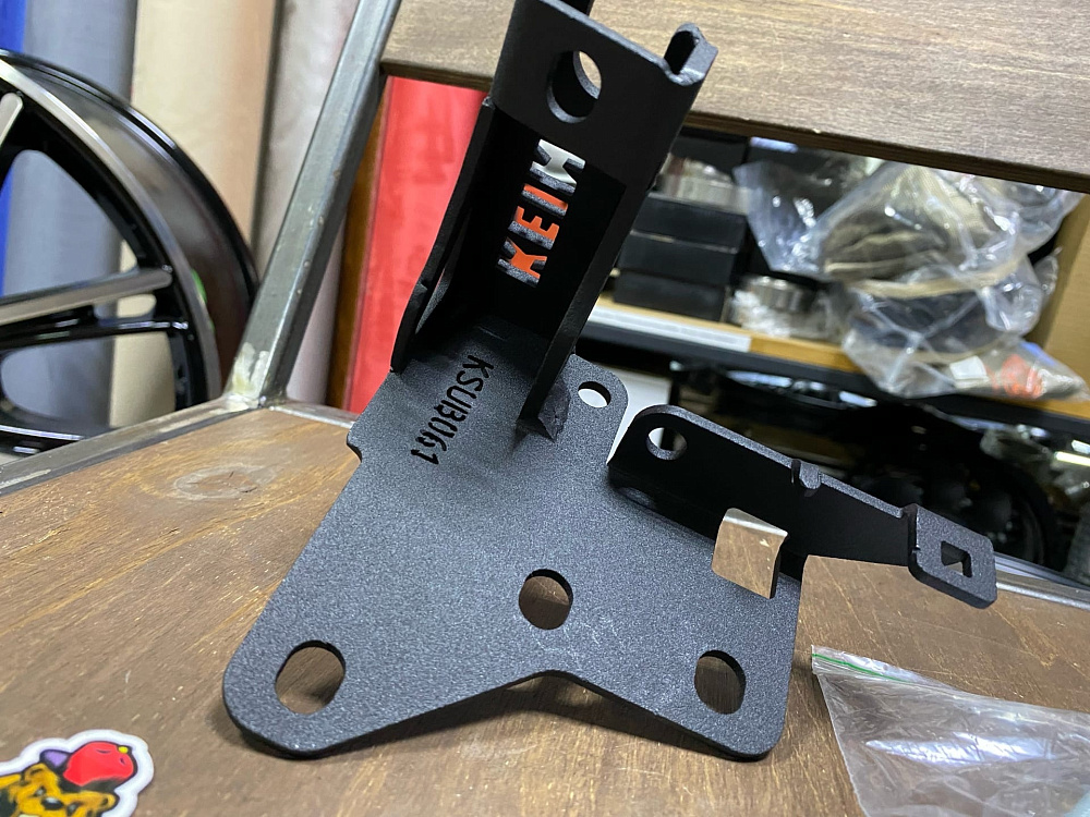 картинка Упор ГТЦ Subaru Impreza 94-00/Forester 97-08/Legacy 98-03, правый руль от магазина  StreetTuning