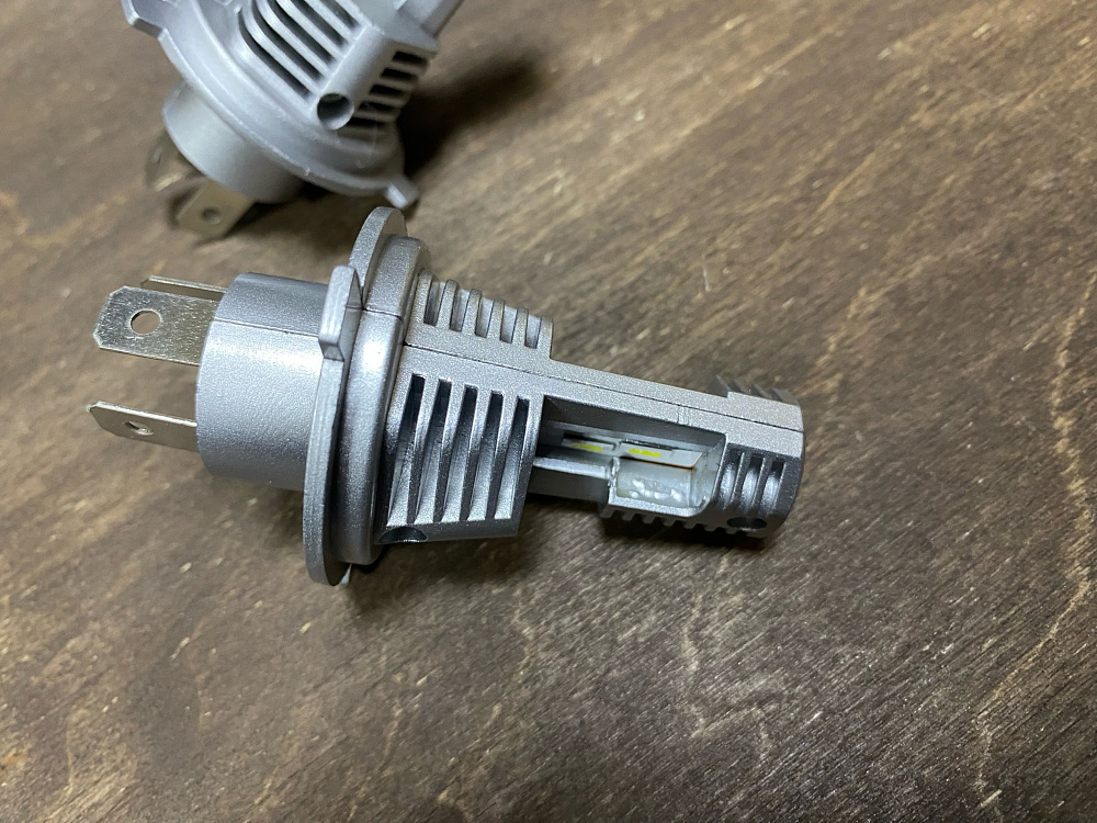 картинка Светодиодные лампы Sanvi Smart Led - H4 5500к, комплект 2 шт от магазина  StreetTuning