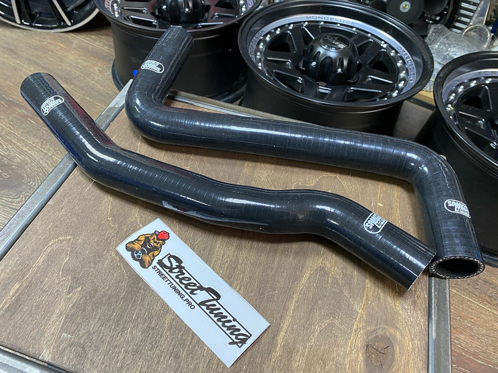 картинка Патрубки радиатора Samco Sport для Toyota Celica GT4 ST205, черные от магазина  StreetTuning