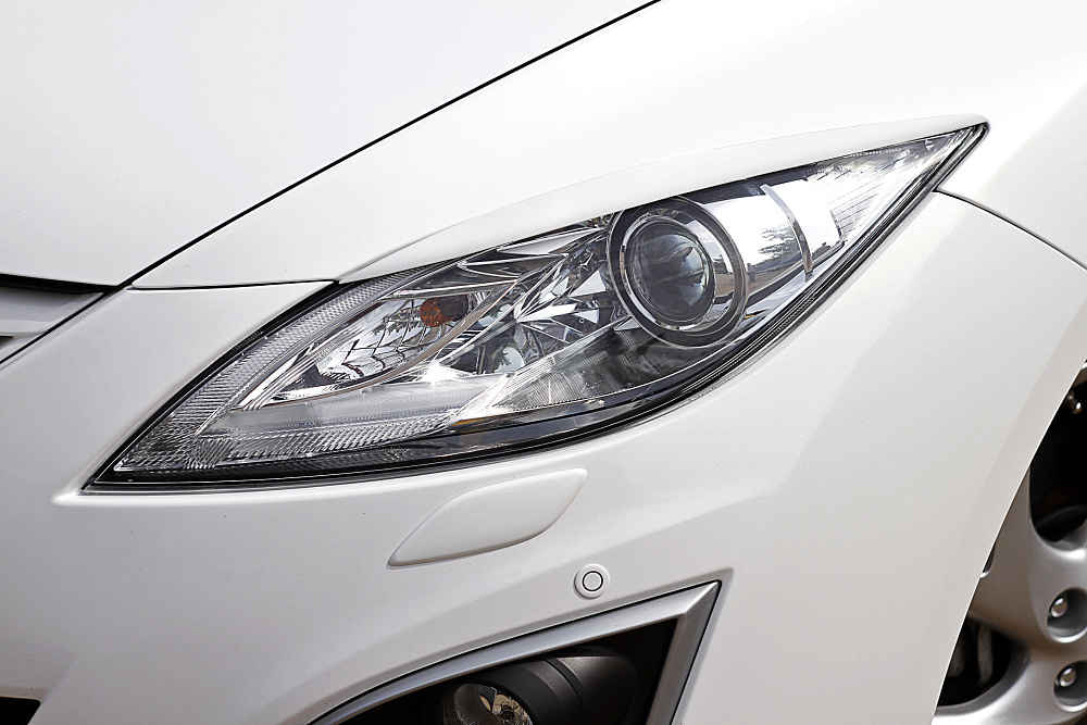 картинка Mazda 6 2007—2010 Накладки на передние фары (реснички) компл.-2 шт. от магазина  StreetTuning