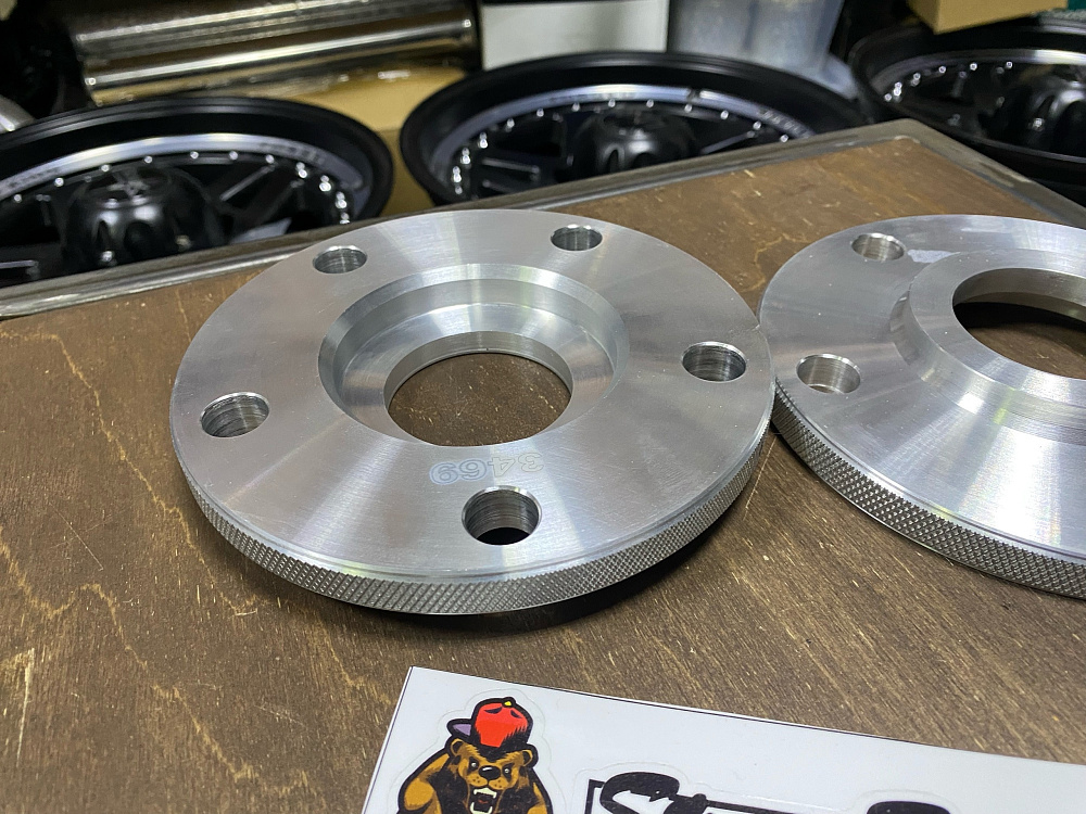 картинка Проставка Starleks 13 мм 5x120, цо 72.6 - РФ от магазина  StreetTuning